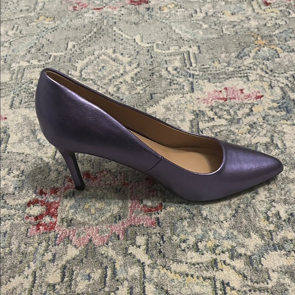 A New Day Purple Heels with Cream Floral Accents - Picture 7 of 10